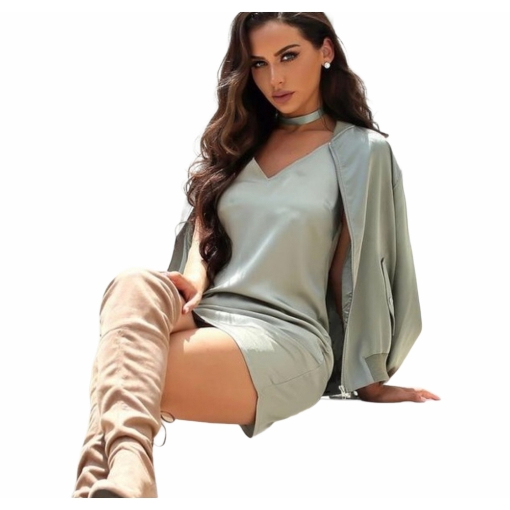 Carli Bybel x Missguided Sage Satin Jacket